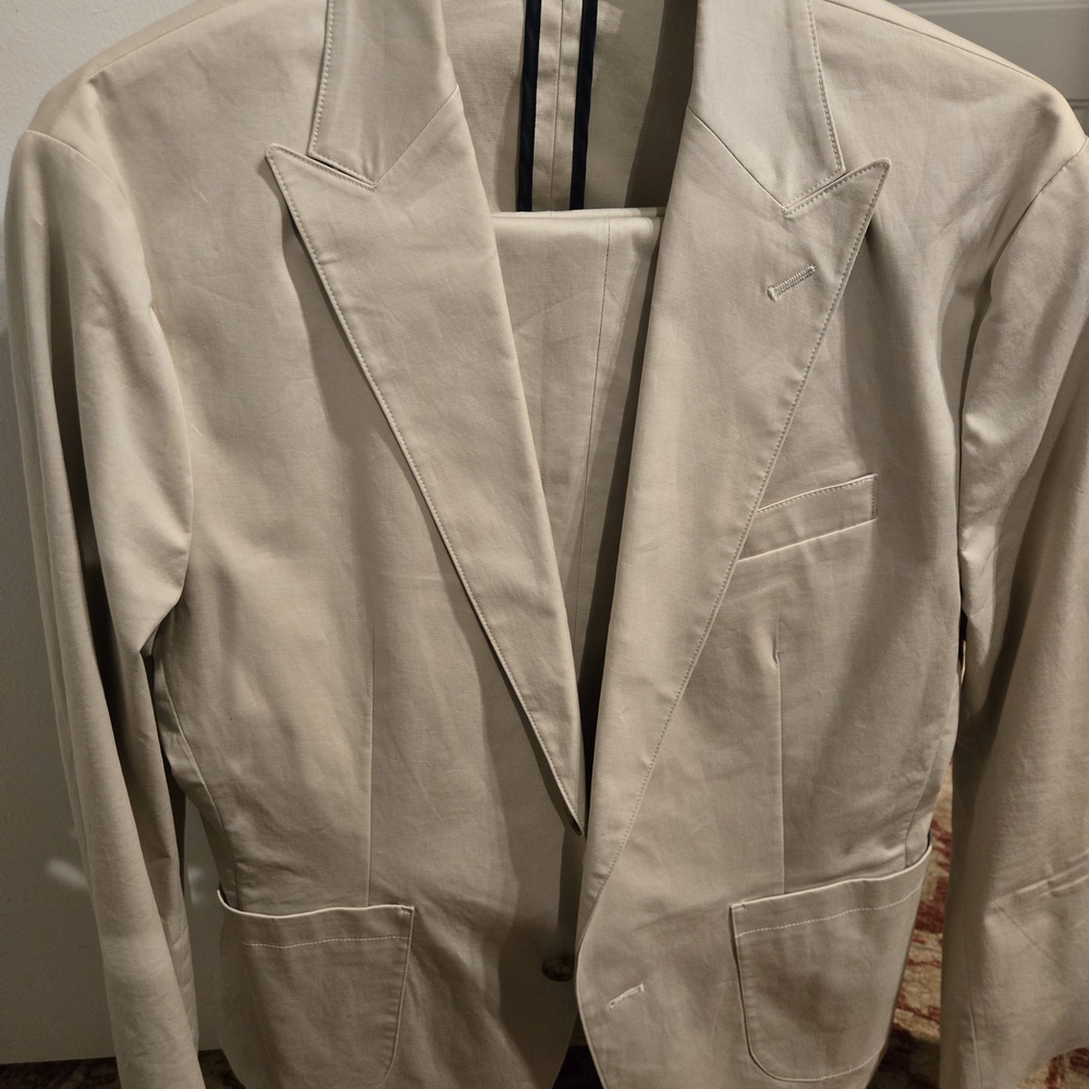 Bonobos Tan Suit - 38S, 29x29 Athletic Fit